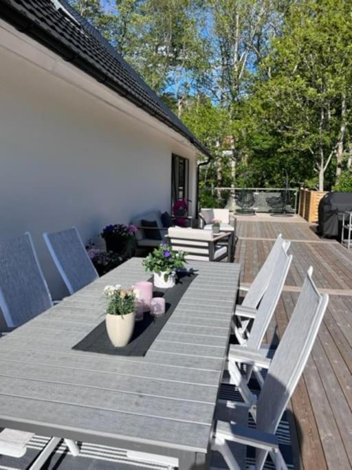 Exclusive Guesthouse Near The Ocean In Hovas Göteborg Exterior foto